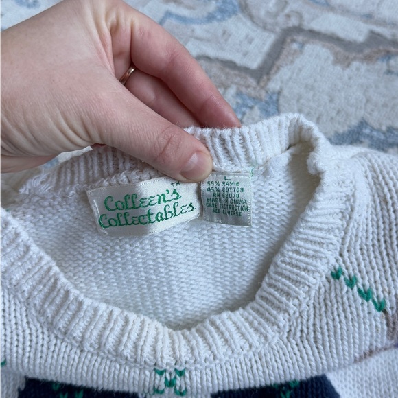 Knitted sweater with floral and diamonds pattern by Coleen’s Collectables sz L - Picture 4 of 9